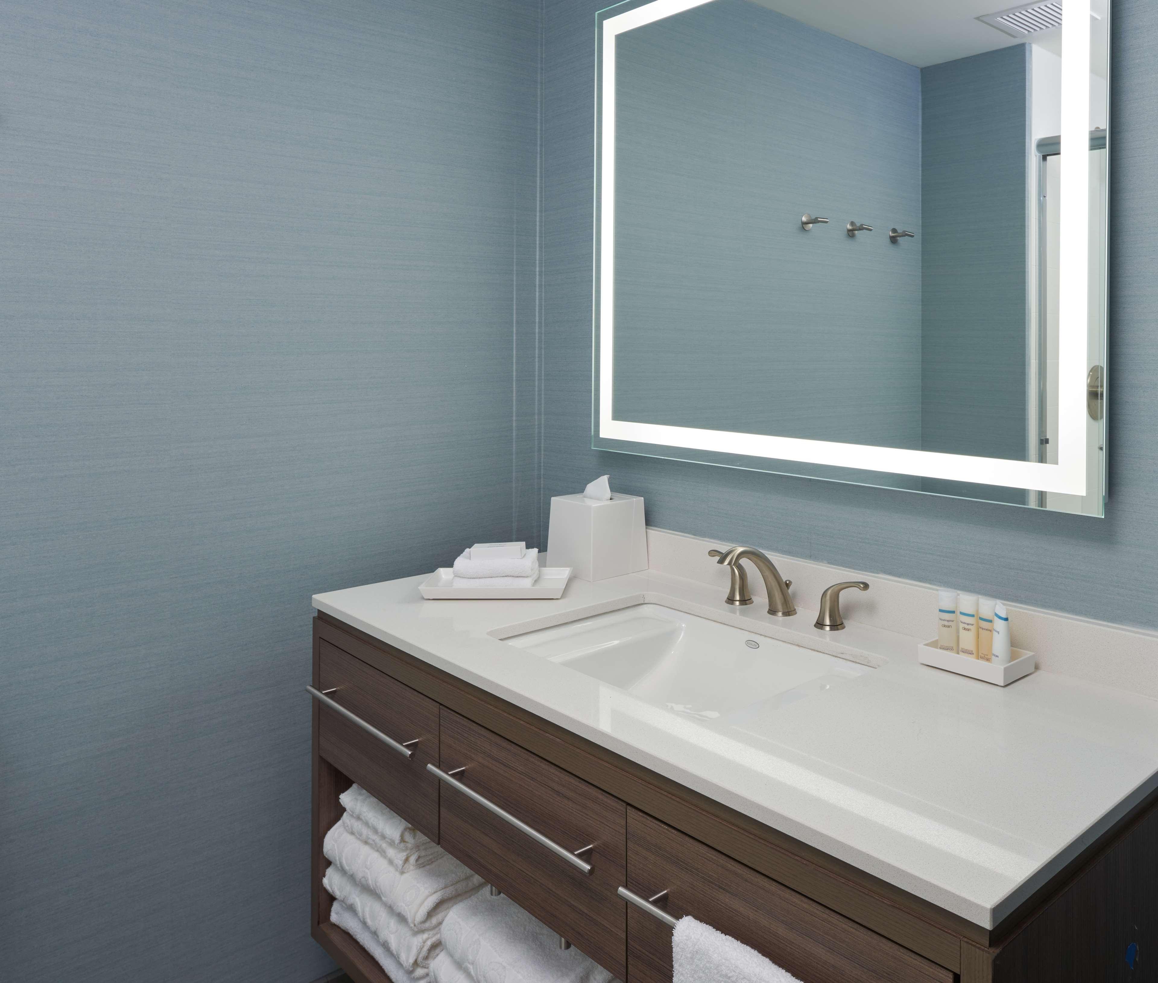 Home2 Suites By Hilton Pompano Beach Pier, Fl Exteriör bild