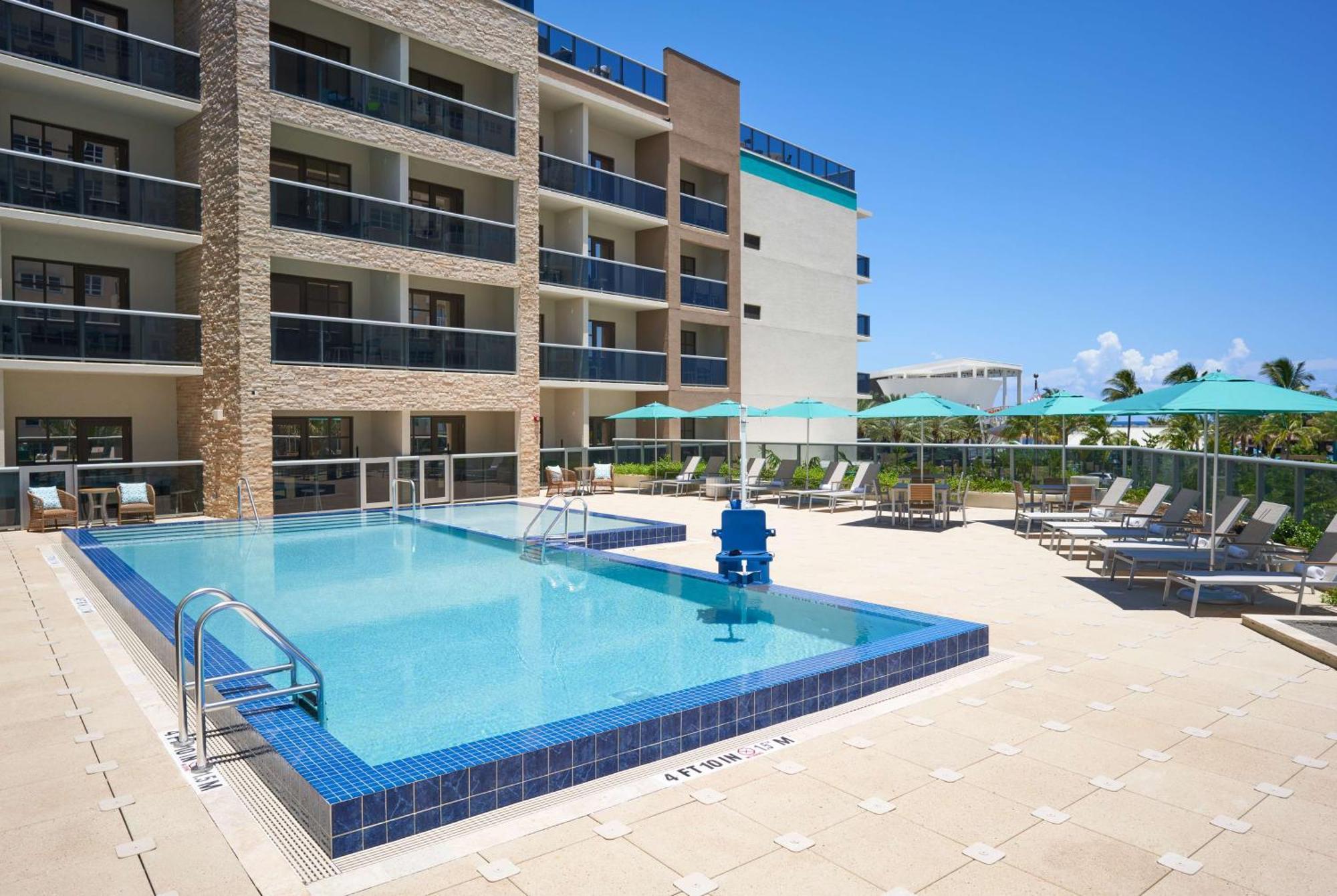 Home2 Suites By Hilton Pompano Beach Pier, Fl Exteriör bild