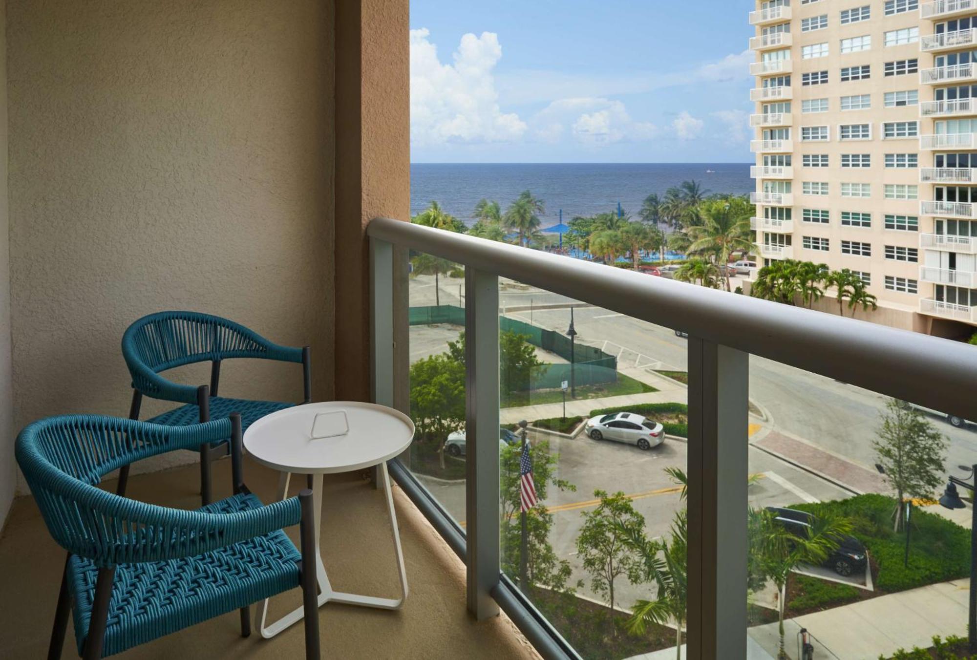 Home2 Suites By Hilton Pompano Beach Pier, Fl Exteriör bild